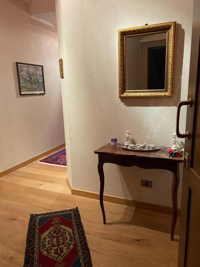 Casa Mia Apartment Riva del Garda Luaran gambar