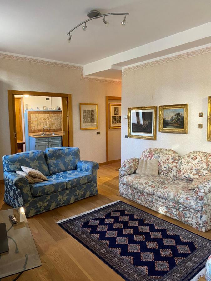 Casa Mia Apartment Riva del Garda Luaran gambar