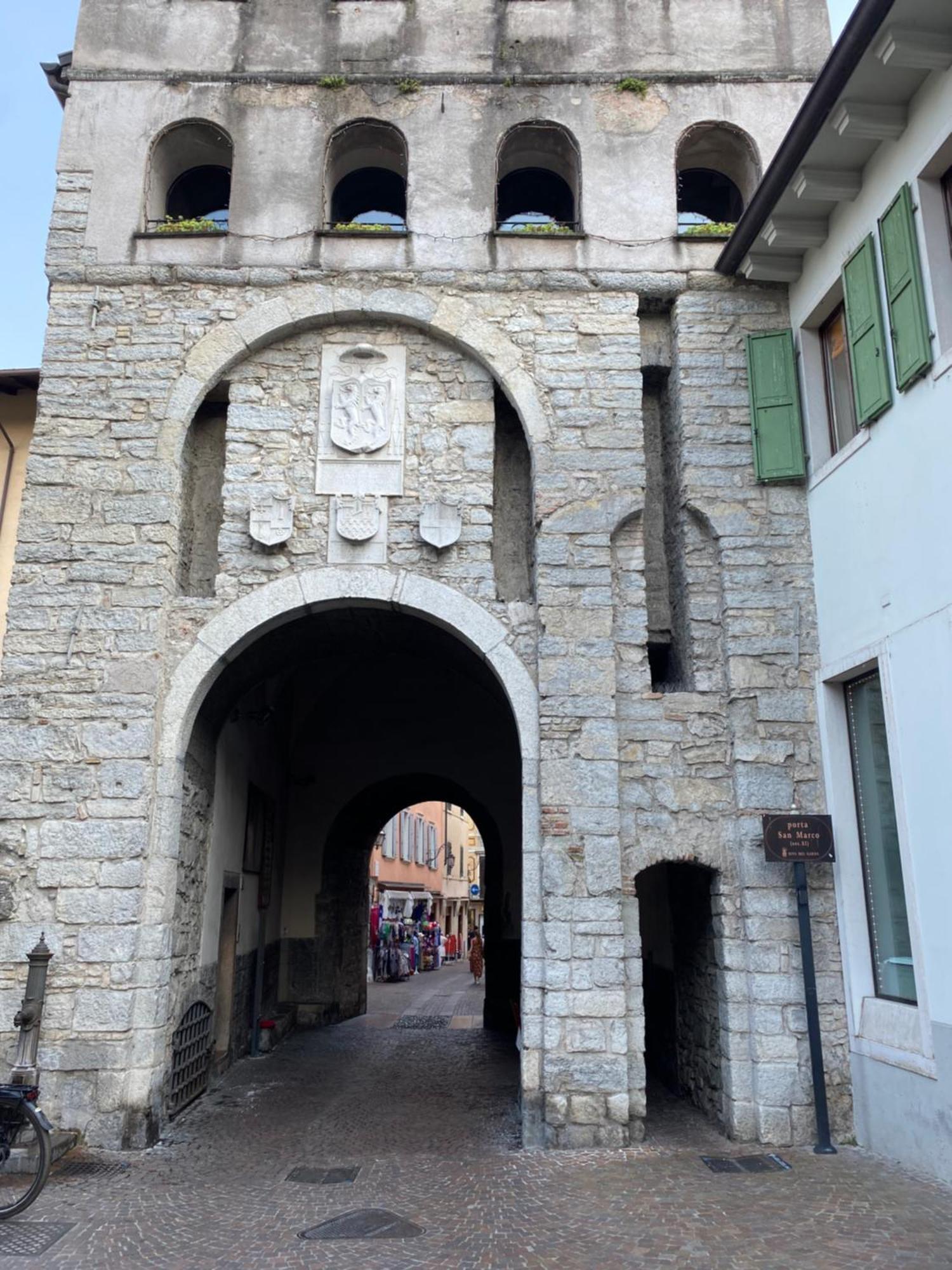 Casa Mia Apartment Riva del Garda Luaran gambar